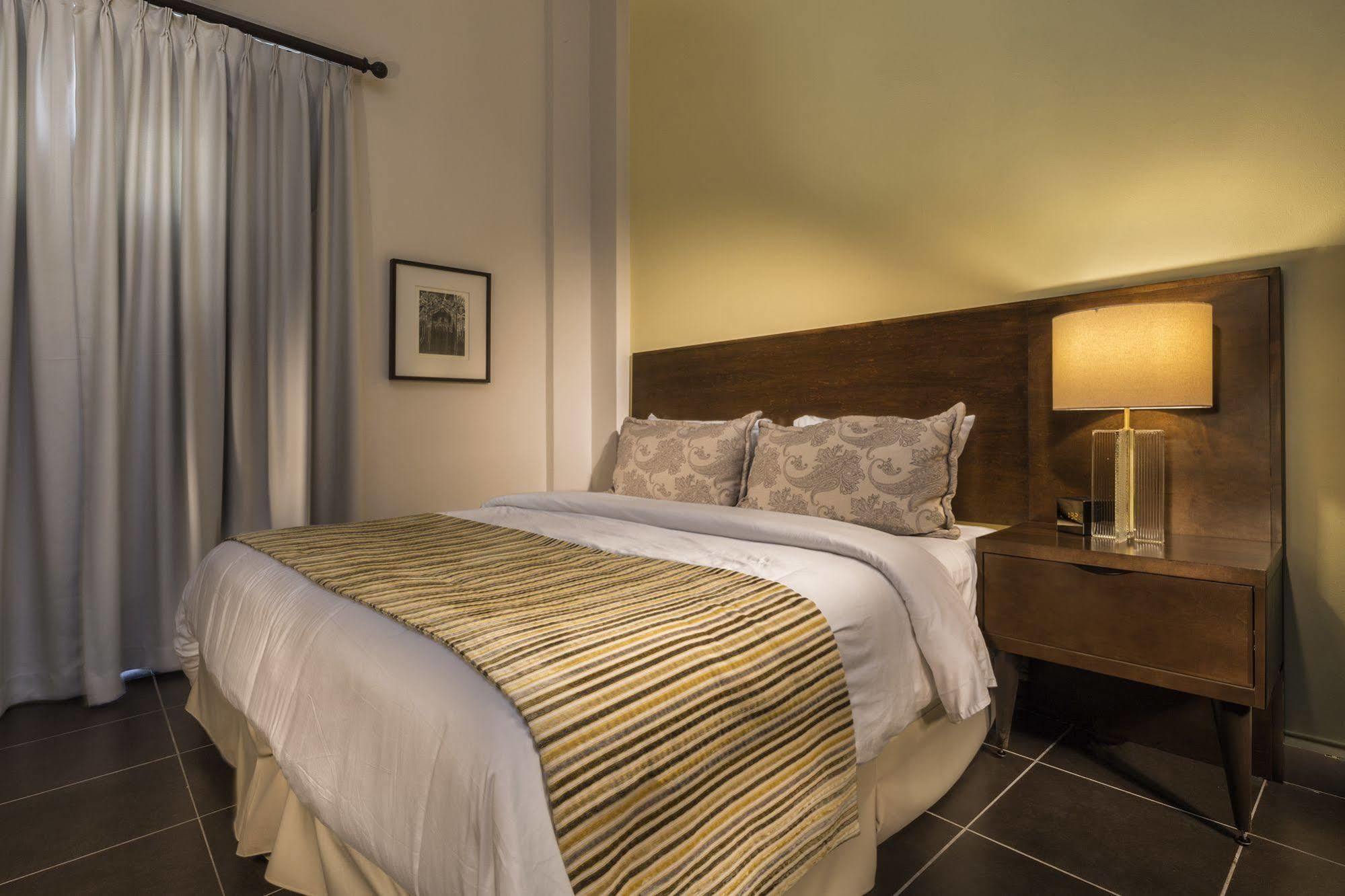 Decanter Hotel 산후안 외부 사진