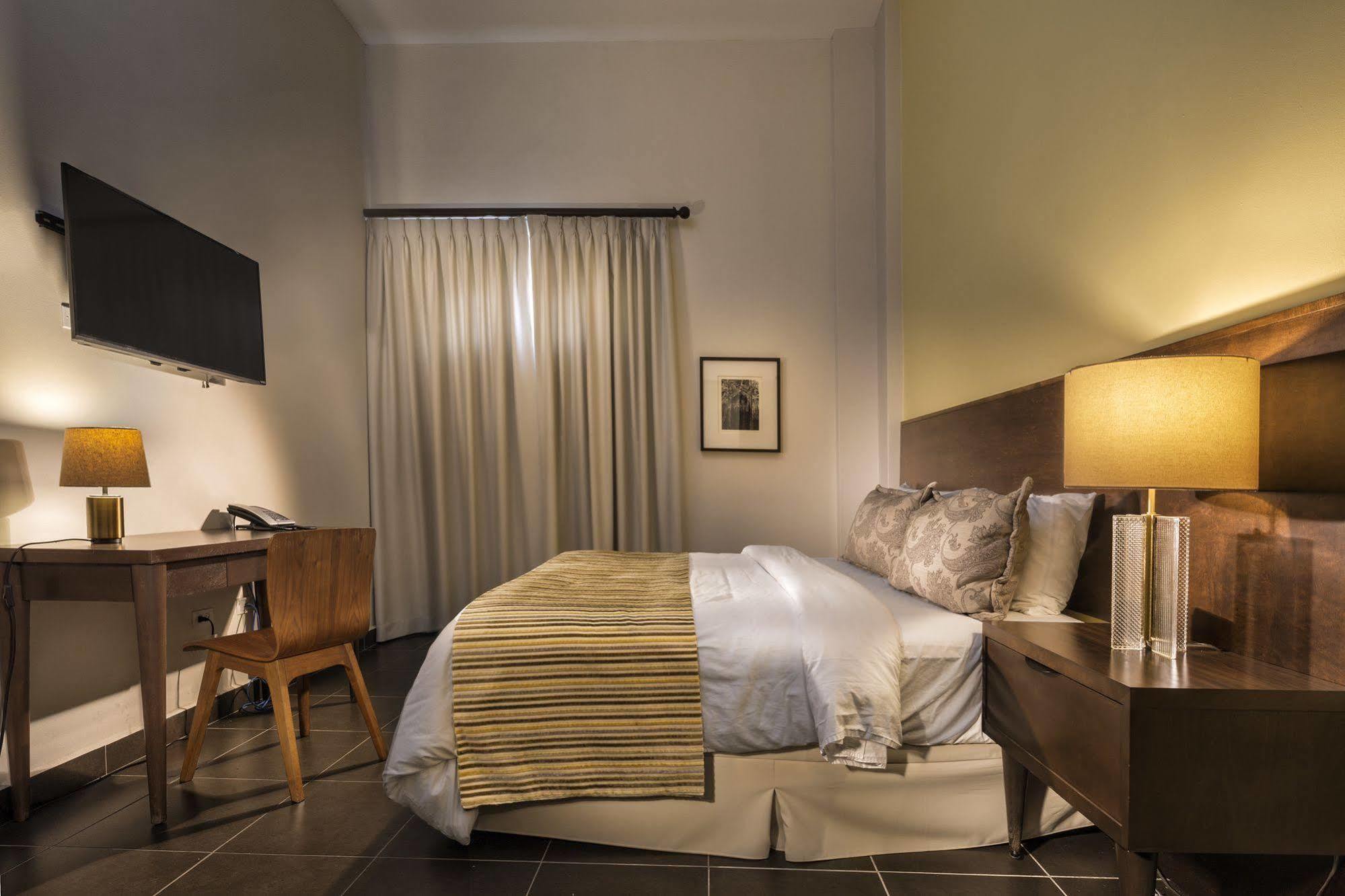 Decanter Hotel 산후안 외부 사진